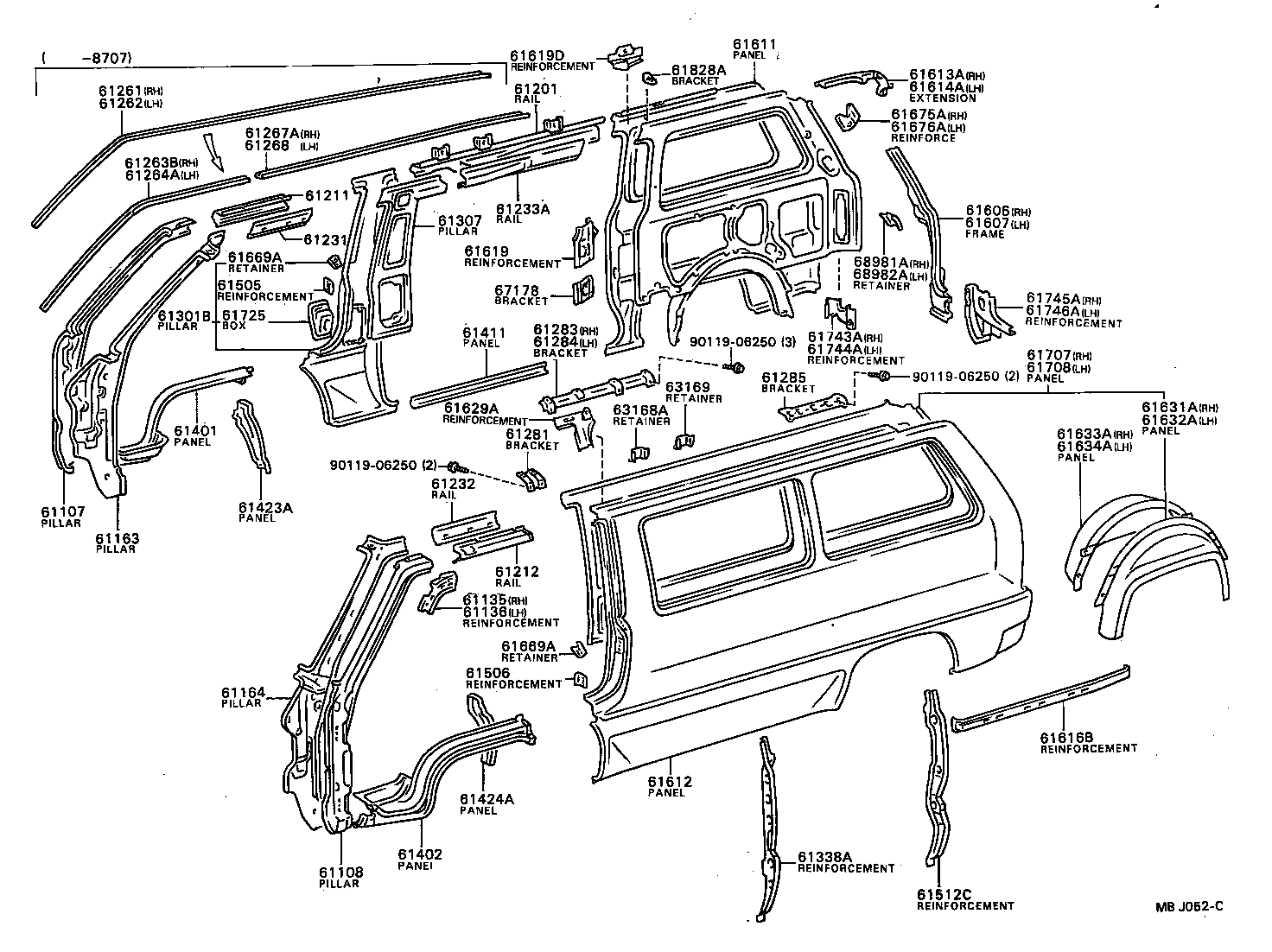 76607-95D00 MUDGUARD SUB-ASSY, QUARTER PANEL, REAR RH product image