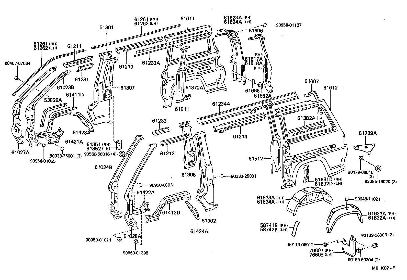 76607-95708 MUDGUARD SUB-ASSY, QUARTER PANEL, REAR RH product image